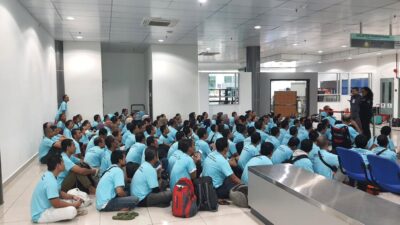 KJRI Johor Bahru Pulangkan 217 PMI Bermasalah, Ada Bayi 4 Bulan dan Anak Terlantar