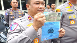 Ketua DPRD Kepri Viral Naik Moge Tanpa Helm,  Polisi: Sudah Ditilang dan STNK Disita Sebagai Jaminan