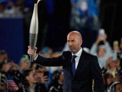 Zinedine Zidane Resmi Ambil Alih Timnas Prancis, Era Baru Les Bleus Dimulai