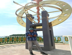 Lingga Punya Tugu Khatulistiwa di Garis Nol Bumi, Viewnya Bikin Betah