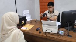 Imigrasi Batam Buka Layanan Paspor di Akhir Pekan, Warga Serbu ULP Mall Botania 2