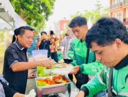 Boleh Nambah! Jumat Berkah Ditreskrimsus Polda Kepri Bikin Warga Bebas Makan Sepuasnya