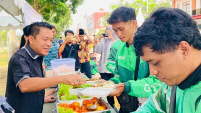 Boleh Nambah! Jumat Berkah Ditreskrimsus Polda Kepri Bikin Warga Bebas Makan Sepuasnya